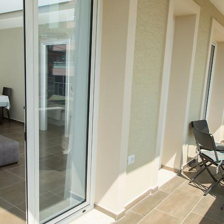 Apartment Te Kalua Sarandë 外观 照片